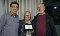 SEEF homenageia Cilir Maria Cavassini pelos 40 anos de dedicação ao sindicato