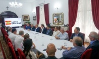 Acordo de reajuste do Piso Salarial de SC é entregue ao Governador