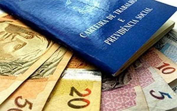 Salário mínimo de novo abaixo da inflação: fim de uma política pública?
