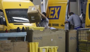 Nota do SEEF em defesa dos Correios público e de qualidade