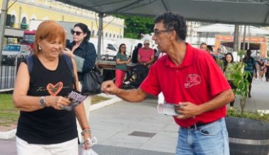 SEEF participa de panfletagem no Ticen sobre a isenção do IR
